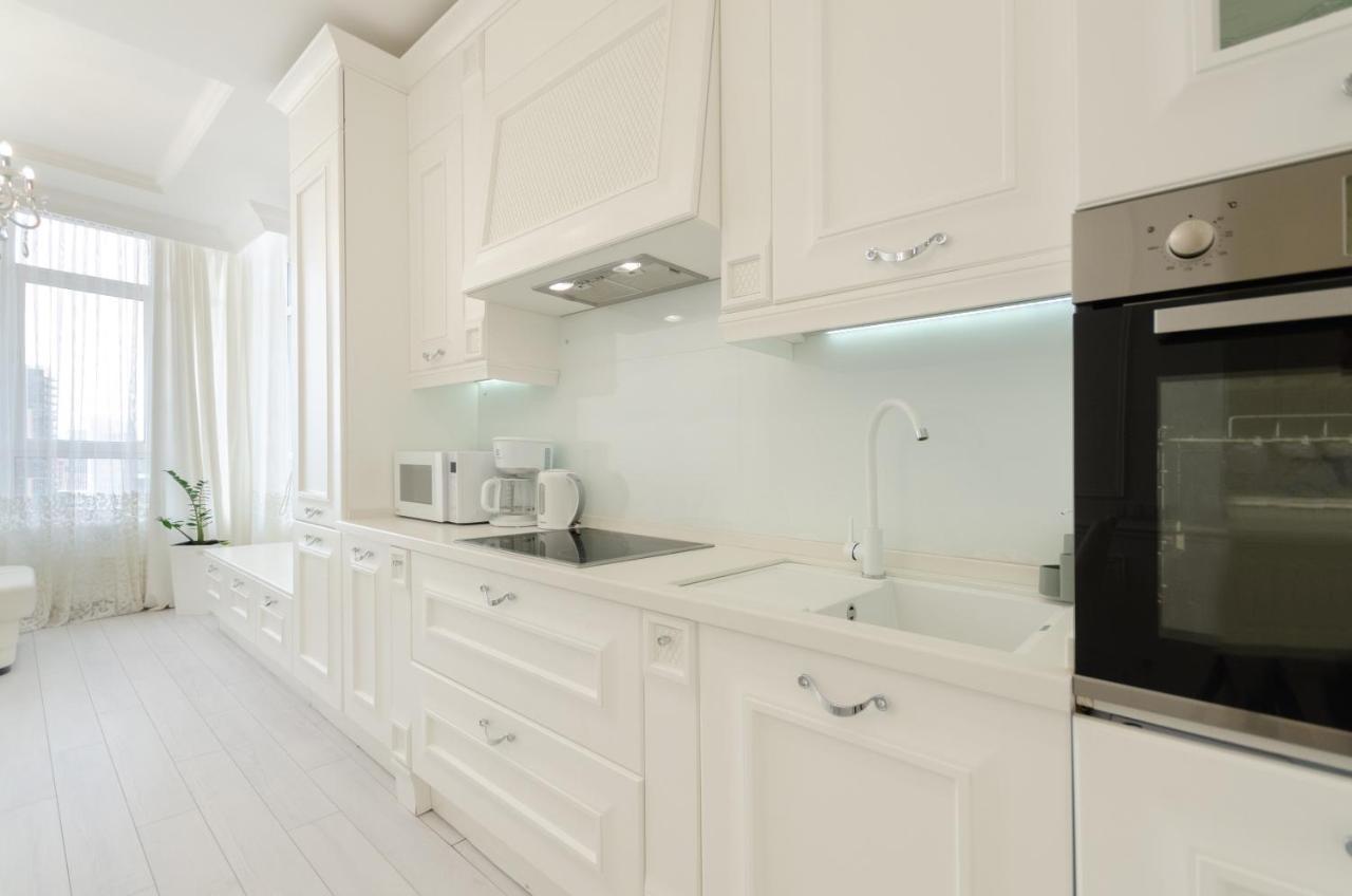 Petrovdom Apartments 10-353 In Rc Central Park, 7 John Mccain Street เคียฟ ภายนอก รูปภาพ