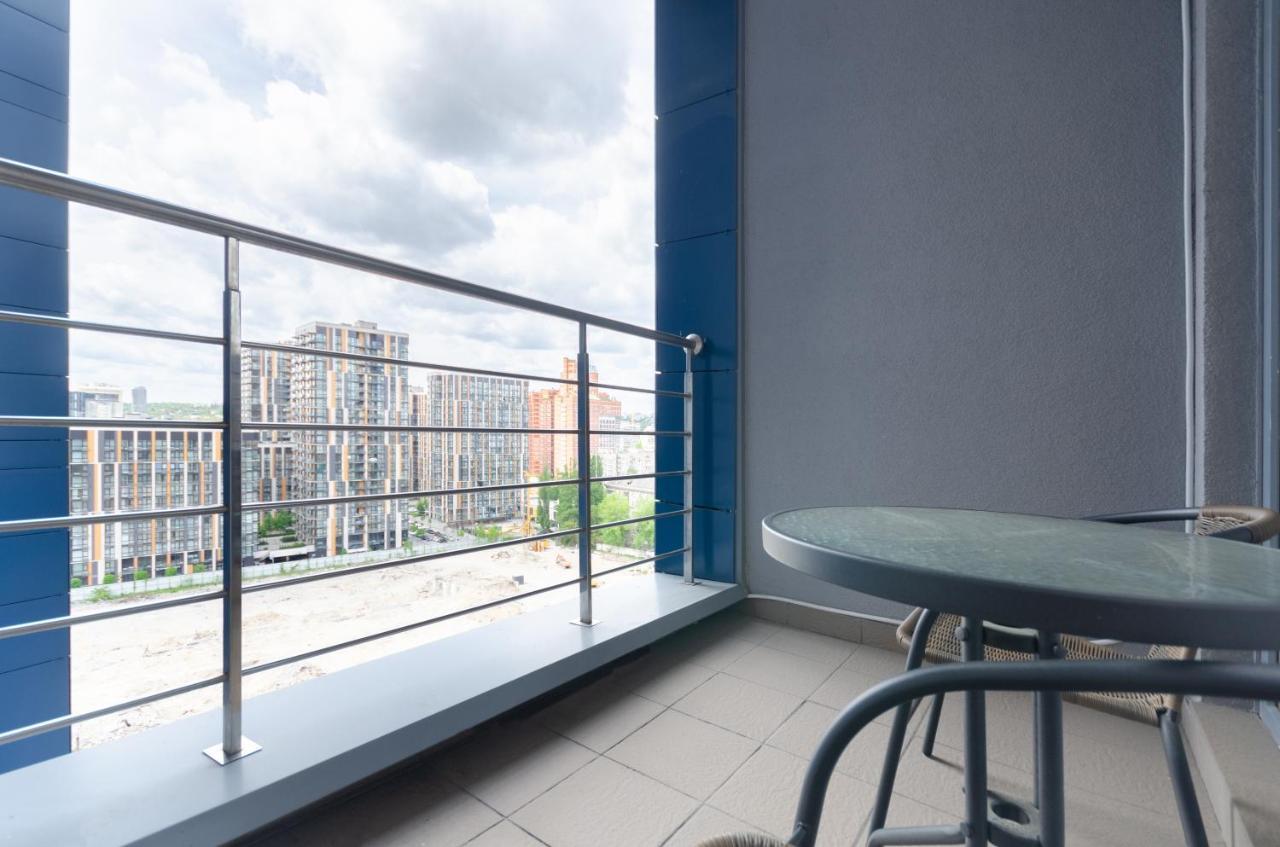 Petrovdom Apartments 10-353 In Rc Central Park, 7 John Mccain Street เคียฟ ภายนอก รูปภาพ